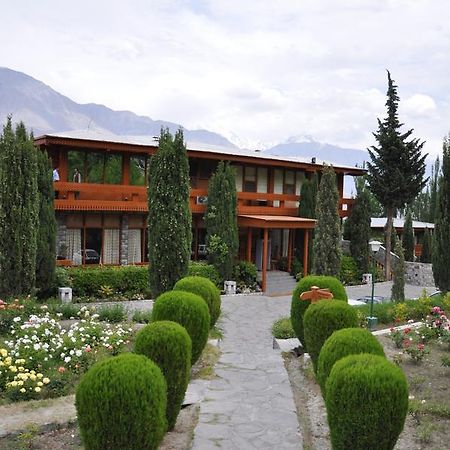 Gilgit Serena Hotel מראה חיצוני תמונה