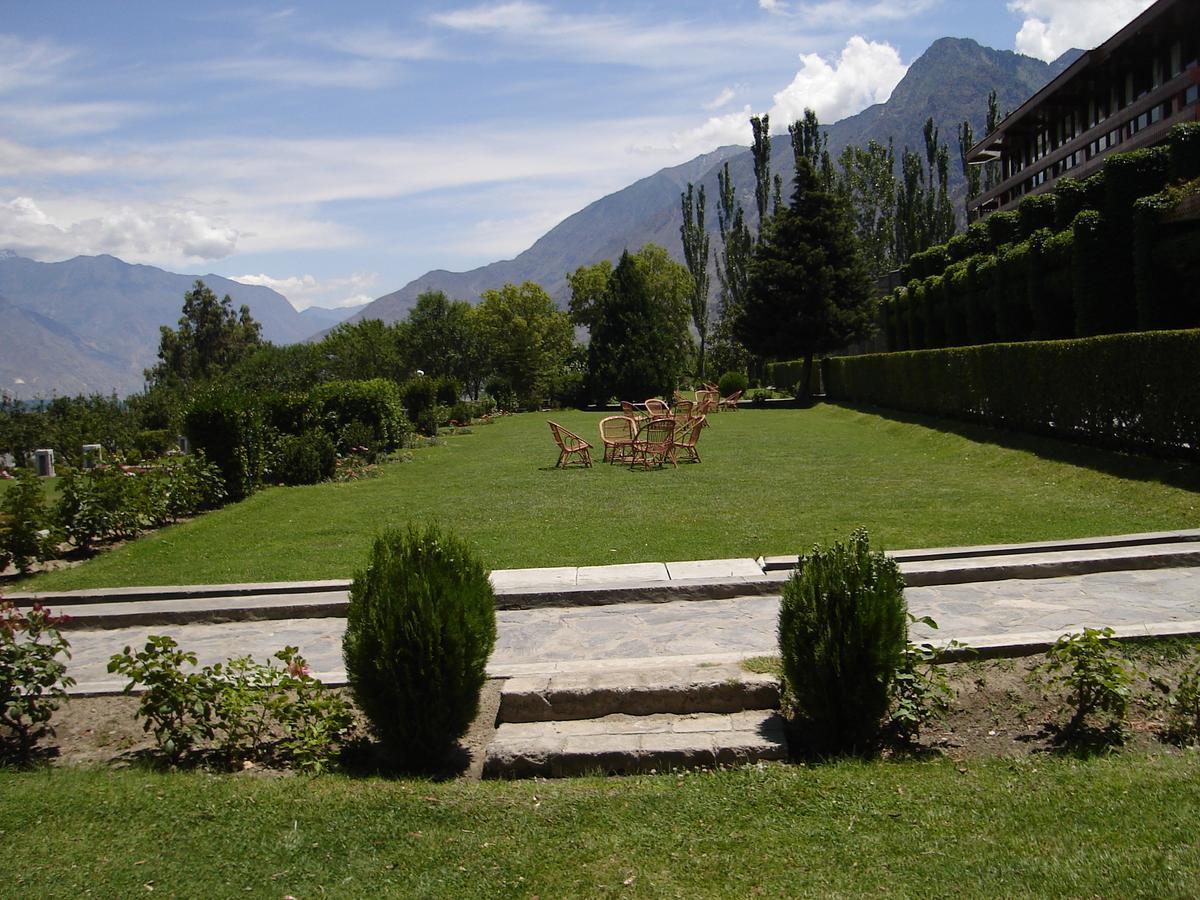 Gilgit Serena Hotel מראה חיצוני תמונה