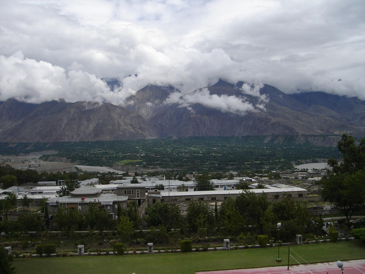 Gilgit Serena Hotel מראה חיצוני תמונה