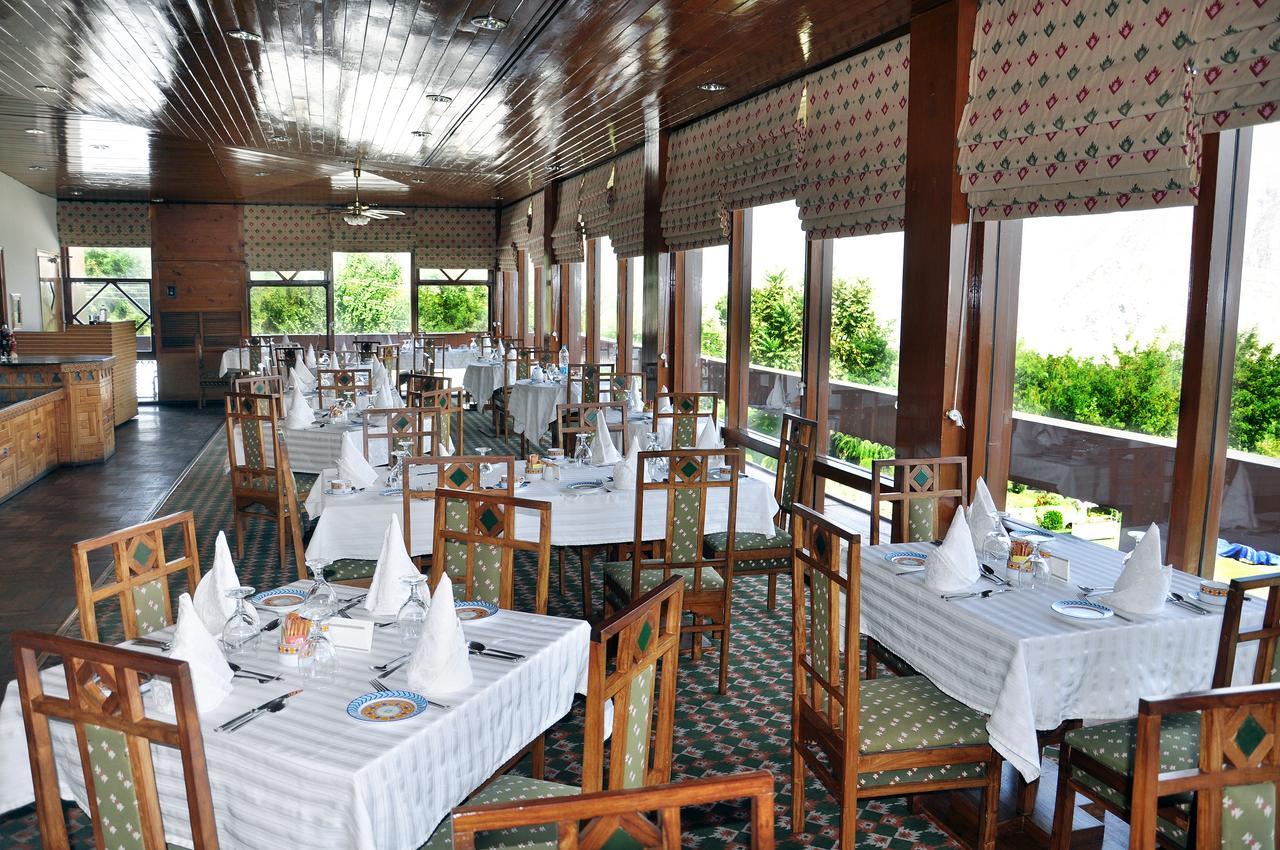 Gilgit Serena Hotel מראה חיצוני תמונה