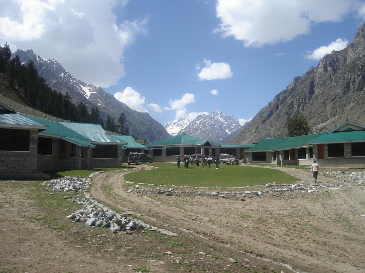 Gilgit Serena Hotel מראה חיצוני תמונה