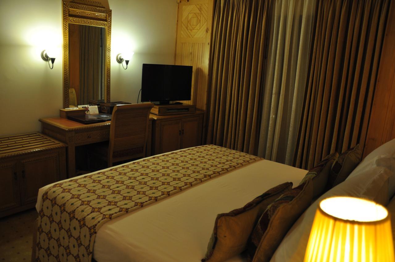 Gilgit Serena Hotel מראה חיצוני תמונה