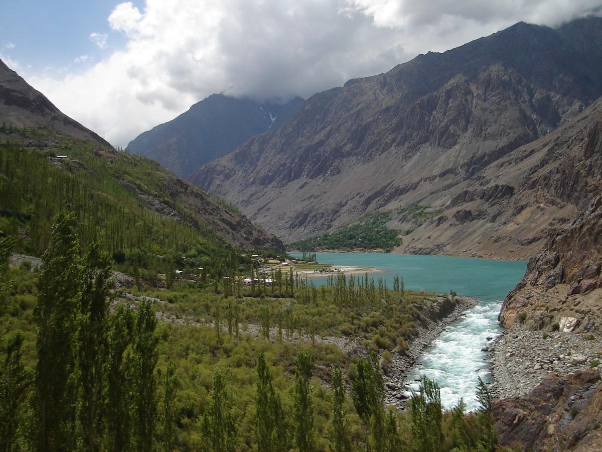 Gilgit Serena Hotel מראה חיצוני תמונה