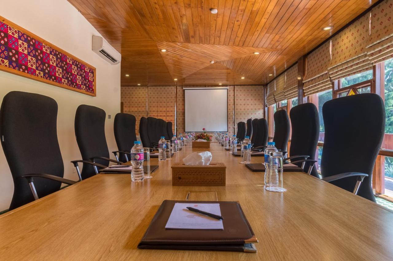 Gilgit Serena Hotel מראה חיצוני תמונה