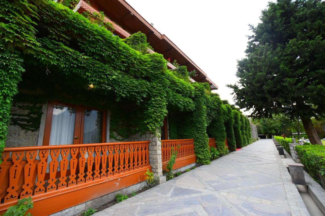 Gilgit Serena Hotel מראה חיצוני תמונה
