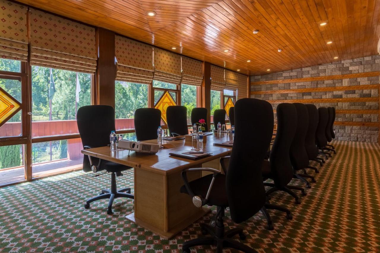 Gilgit Serena Hotel מראה חיצוני תמונה