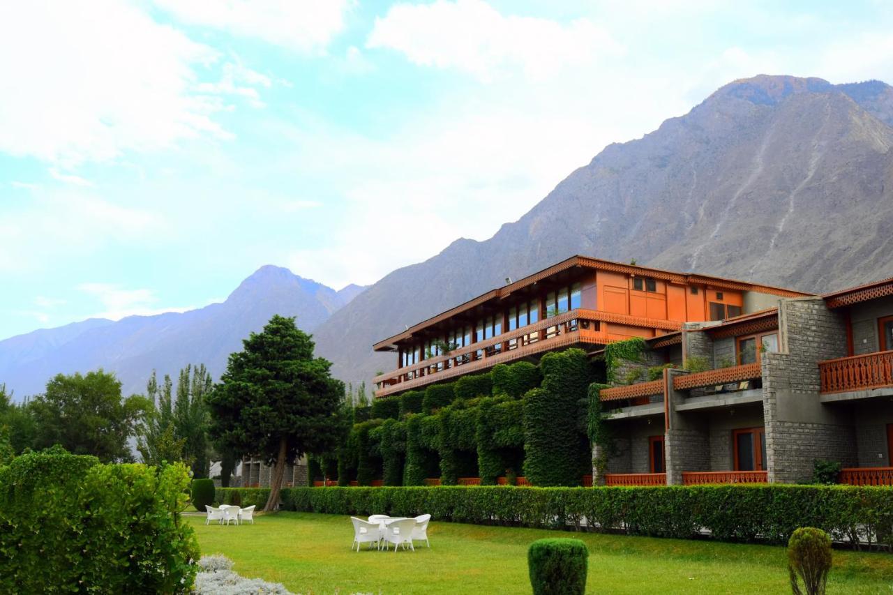 Gilgit Serena Hotel מראה חיצוני תמונה